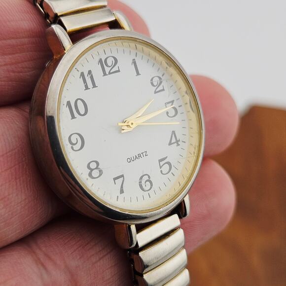 Quartz Gold Tone Watch Classic Pull On Stretch Band Casual Everyday Grandpacore - Picture 3 of 6